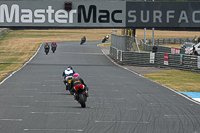 enduro-digital-images;event-digital-images;eventdigitalimages;mallory-park;mallory-park-photographs;mallory-park-trackday;mallory-park-trackday-photographs;no-limits-trackdays;peter-wileman-photography;racing-digital-images;trackday-digital-images;trackday-photos
